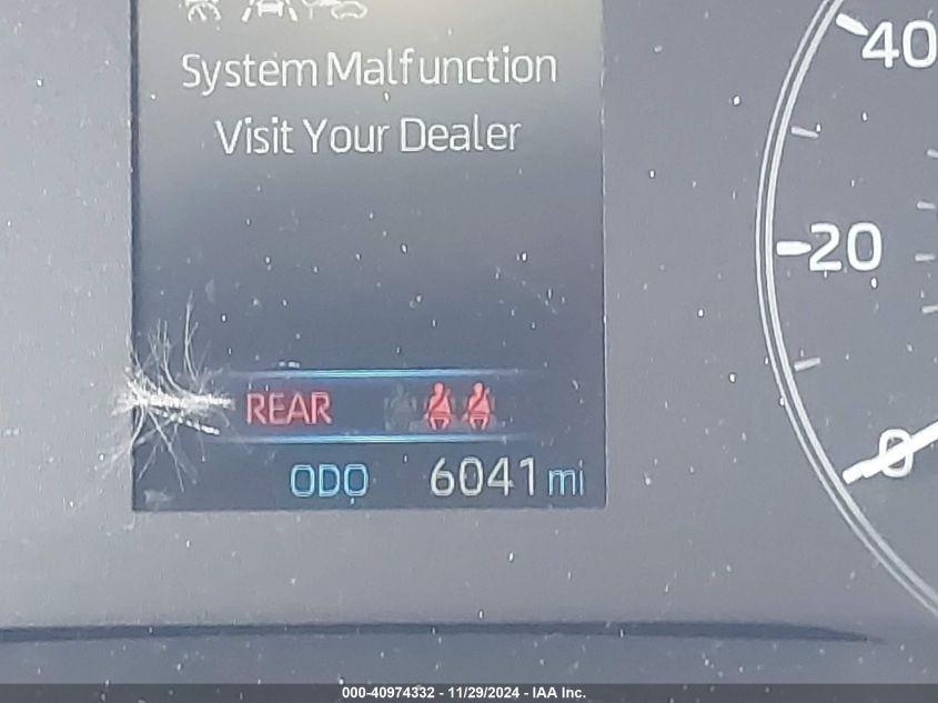 TOYOTA COROLLA LE 2024