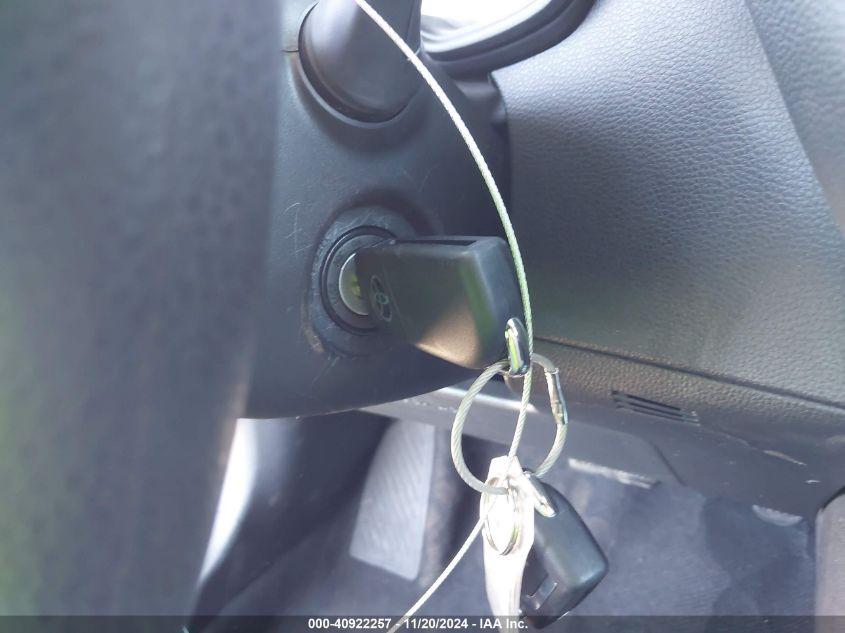 TOYOTA COROLLA LE 2024