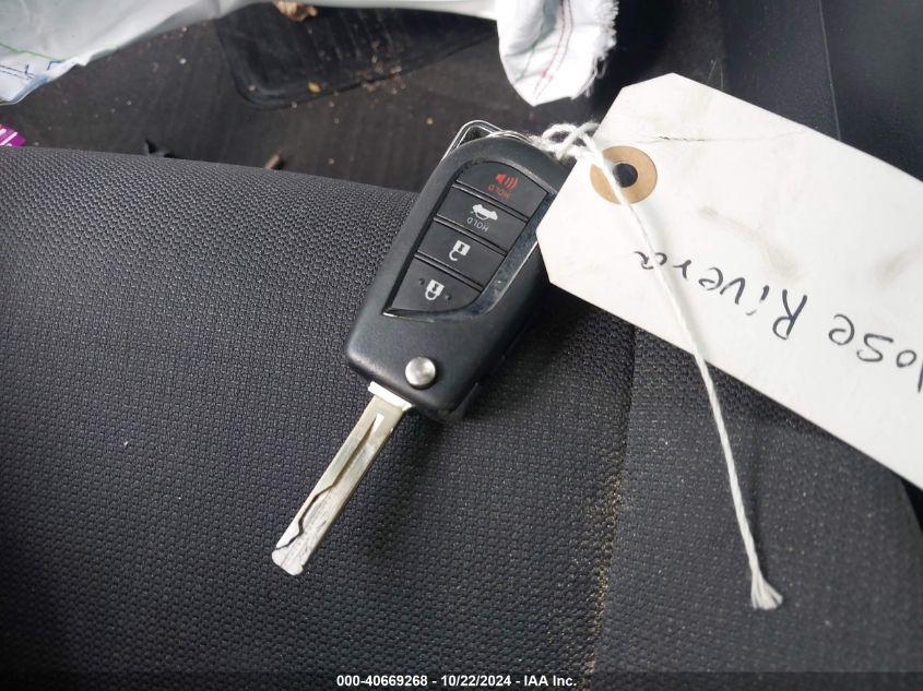 TOYOTA COROLLA LE 2022