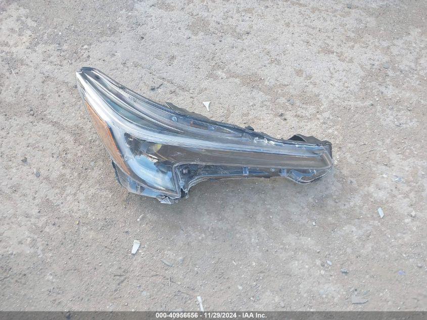 TOYOTA COROLLA SE 2024