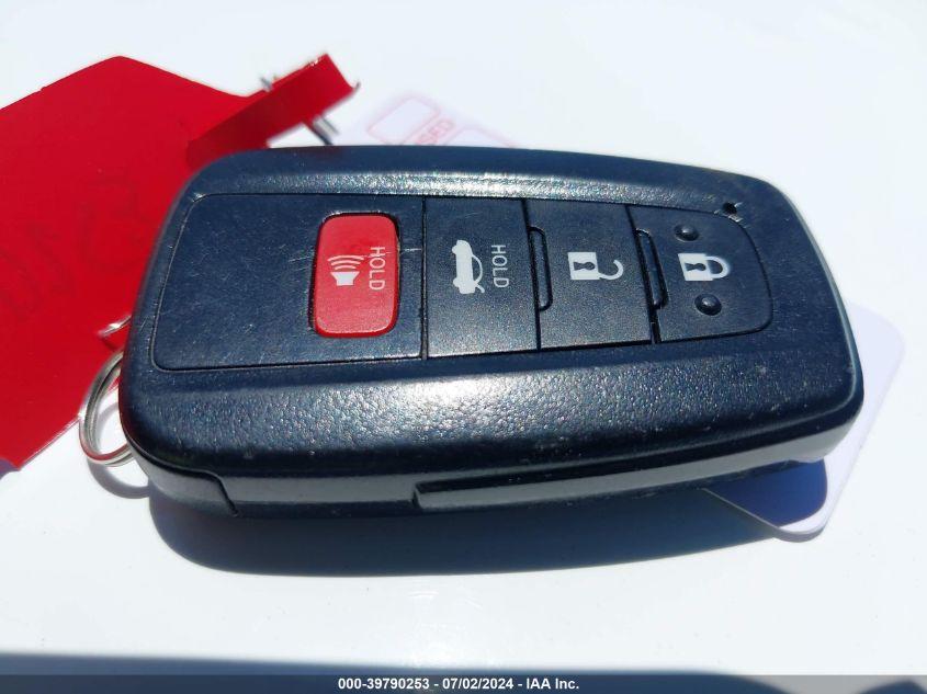 TOYOTA COROLLA LE 2022