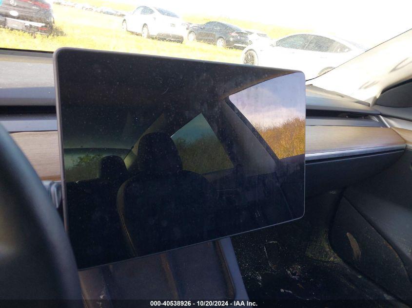 TESLA MODEL 3 STANDARD RANGE PLUS REAR-WHEEL DRIVE 2021