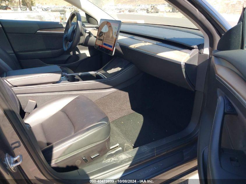 TESLA MODEL 3 REAR-WHEEL DRIVE 2023