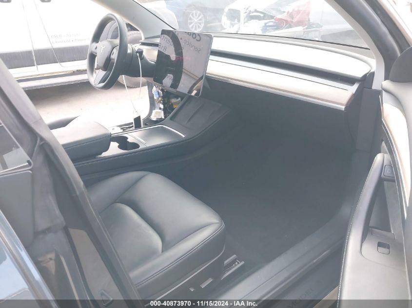 TESLA MODEL 3 REAR-WHEEL DRIVE 2023