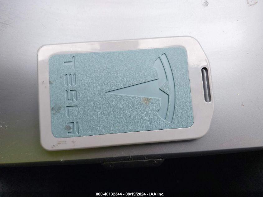 TESLA MODEL 3 STANDARD RANGE PLUS REAR-WHEEL DRIVE 2021