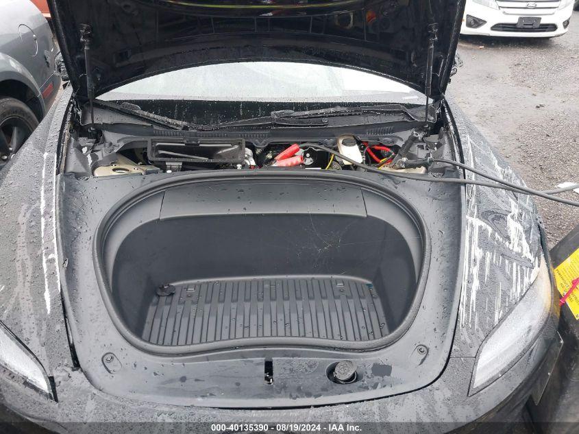 TESLA MODEL 3 REAR-WHEEL DRIVE 2024