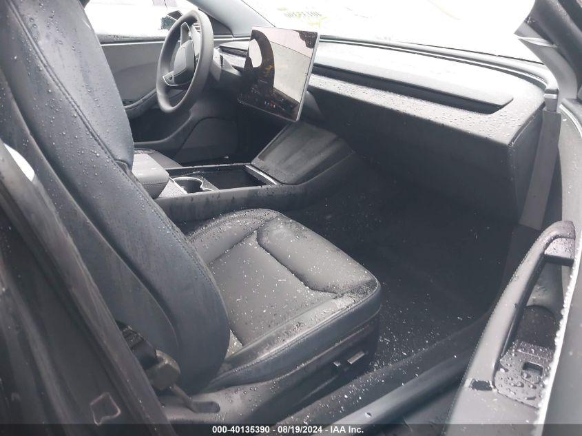 TESLA MODEL 3 REAR-WHEEL DRIVE 2024