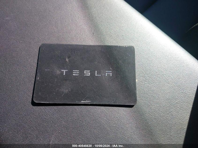 TESLA MODEL 3 REAR-WHEEL DRIVE 2022