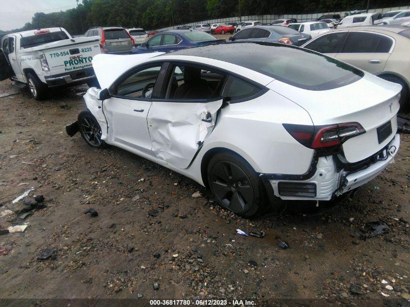 TESLA MODEL 3  2022