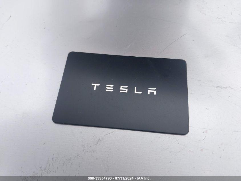 TESLA MODEL 3 REAR-WHEEL DRIVE 2022