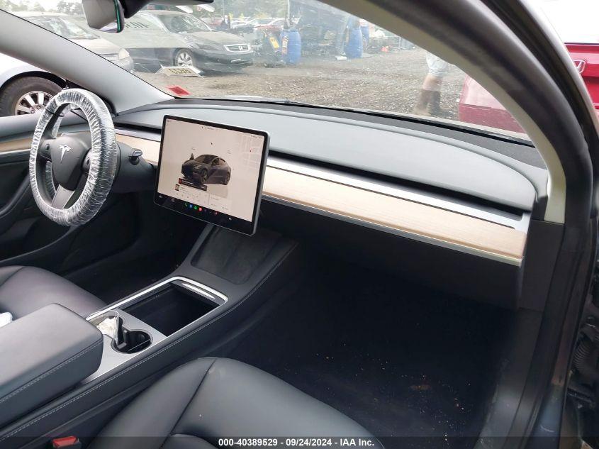 TESLA MODEL 3 REAR-WHEEL DRIVE 2023