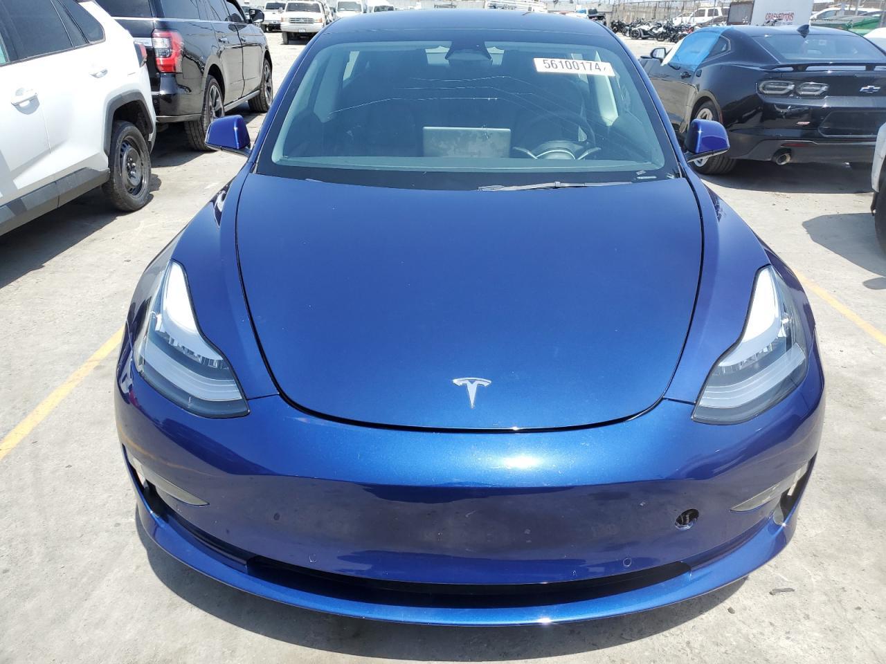 TESLA MODEL 3  2022