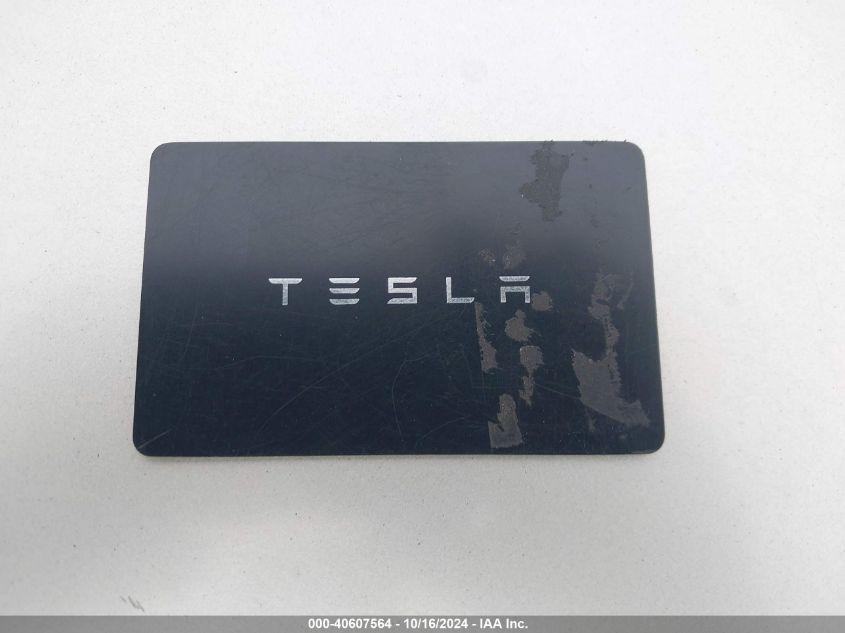 TESLA MODEL 3 REAR-WHEEL DRIVE 2022