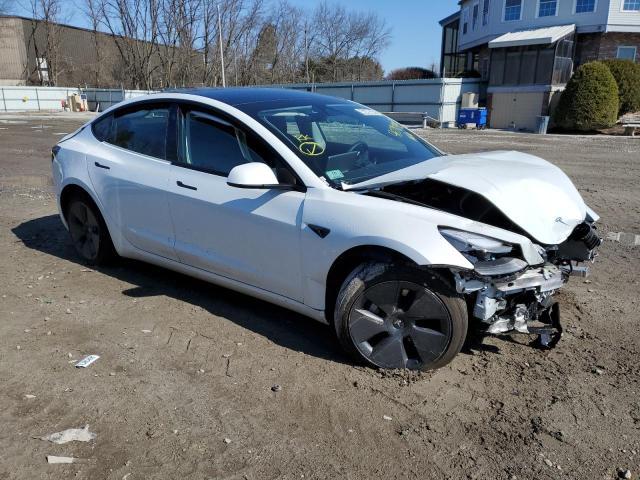 TESLA MODEL 3  2022