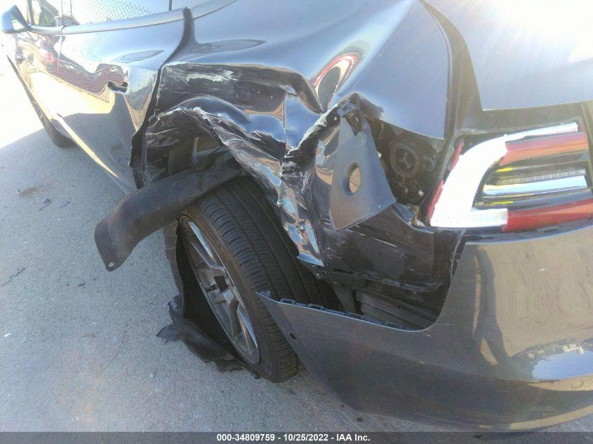 TESLA MODEL 3  2022