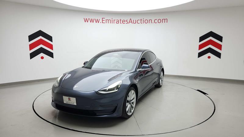 Tesla Model 3  2020