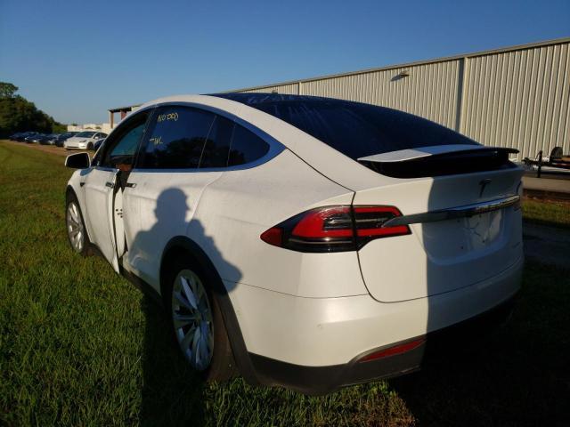 TESLA MODEL X  2020