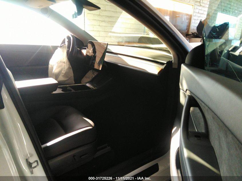 TESLA MODEL Y LONG RANGE 2021