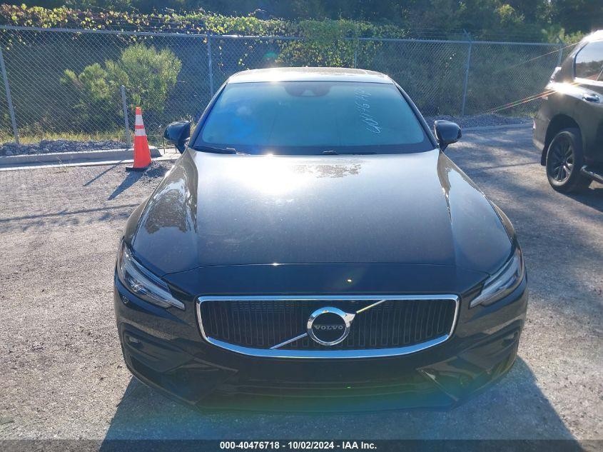 VOLVO S60 T5 MOMENTUM 2021