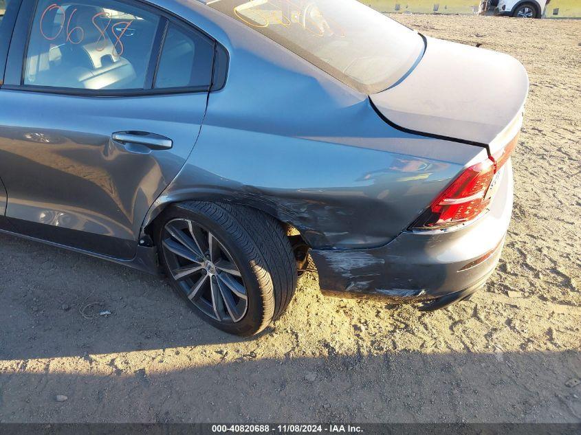 VOLVO S60 T5 MOMENTUM 2021