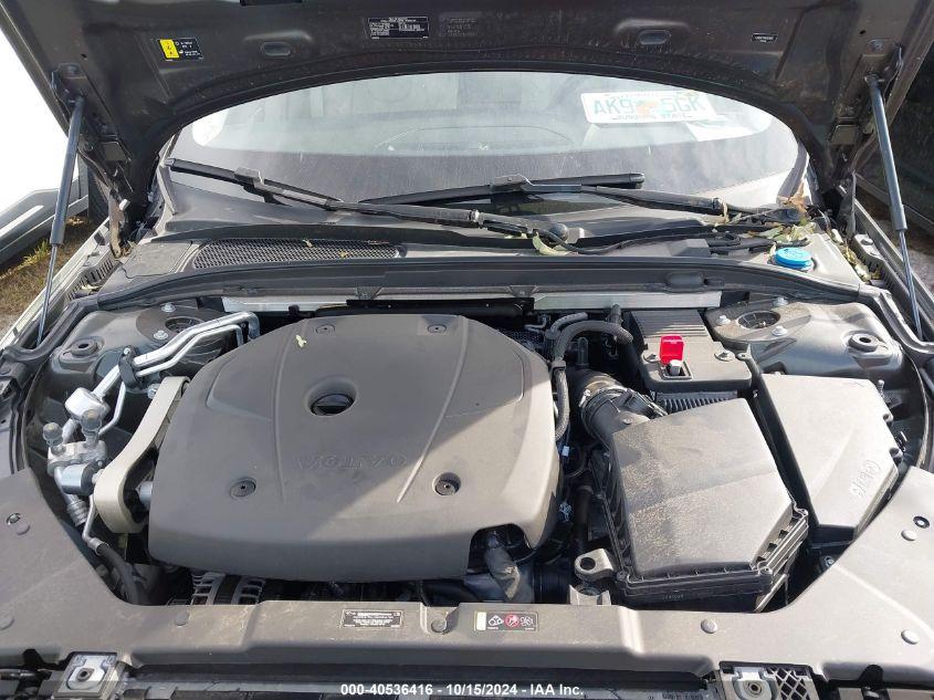 VOLVO S60 T5 MOMENTUM 2021