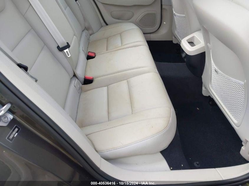 VOLVO S60 T5 MOMENTUM 2021