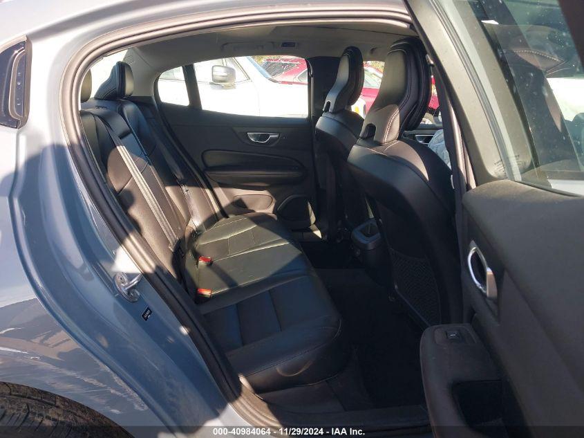 VOLVO S60 B5 MOMENTUM 2022