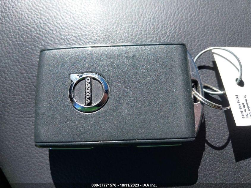 VOLVO S60 MOMENTUM/INSCRIPTION 2022