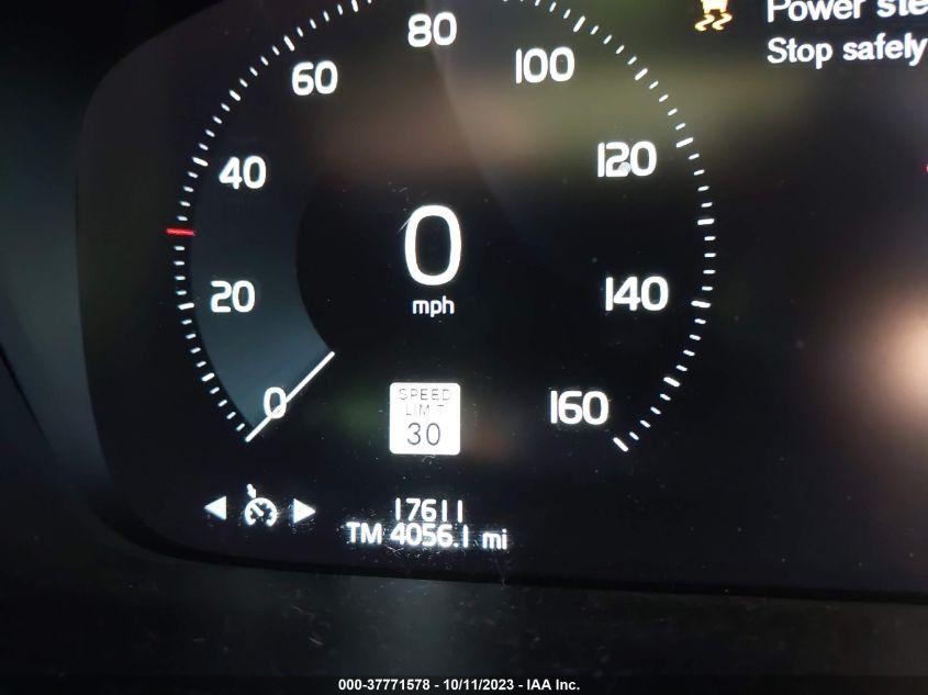 VOLVO S60 MOMENTUM/INSCRIPTION 2022