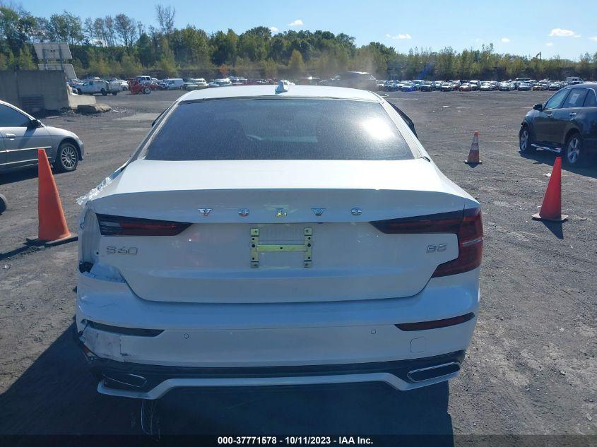 VOLVO S60 MOMENTUM/INSCRIPTION 2022