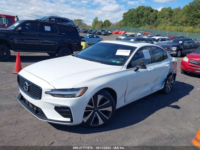 VOLVO S60 MOMENTUM/INSCRIPTION 2022