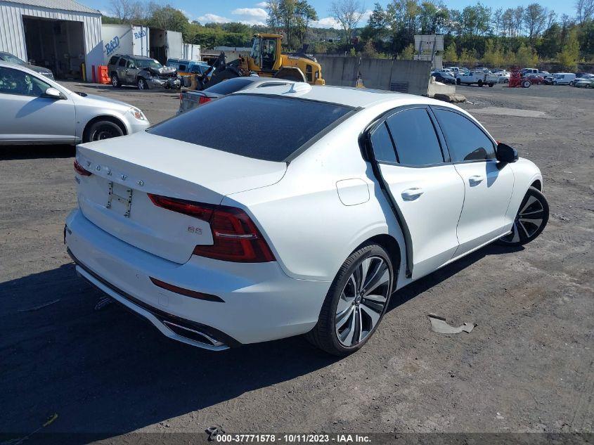 VOLVO S60 MOMENTUM/INSCRIPTION 2022