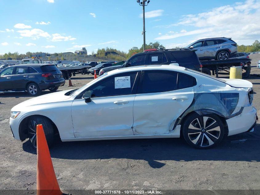 VOLVO S60 MOMENTUM/INSCRIPTION 2022