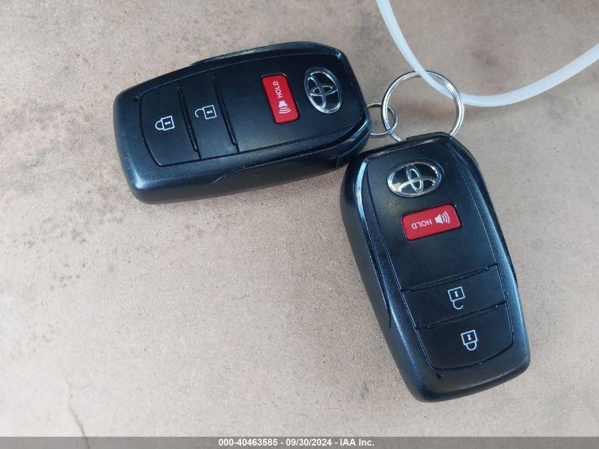 TOYOTA COROLLA CROSS LE 2022