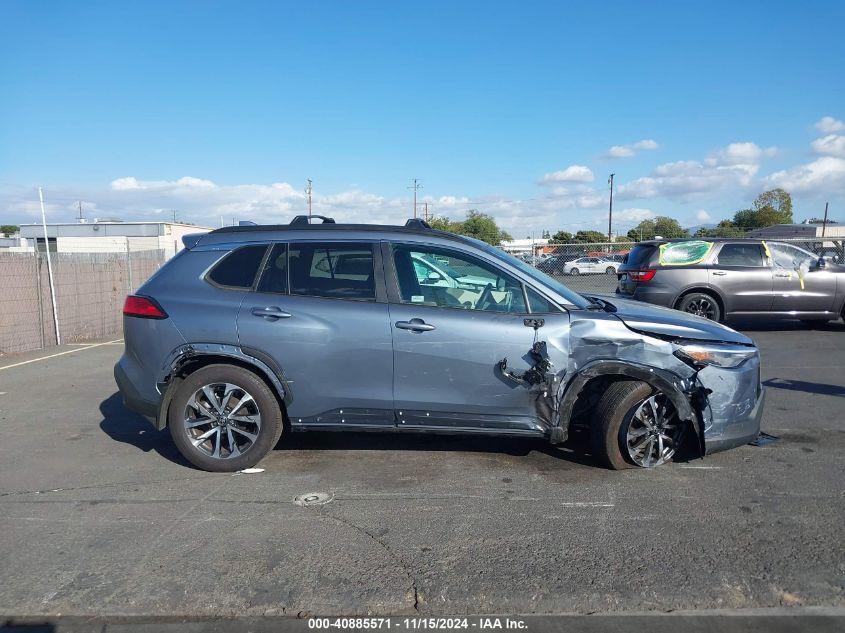 TOYOTA COROLLA CROSS XLE 2024
