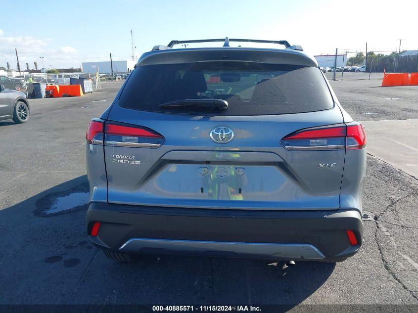 TOYOTA COROLLA CROSS XLE 2024