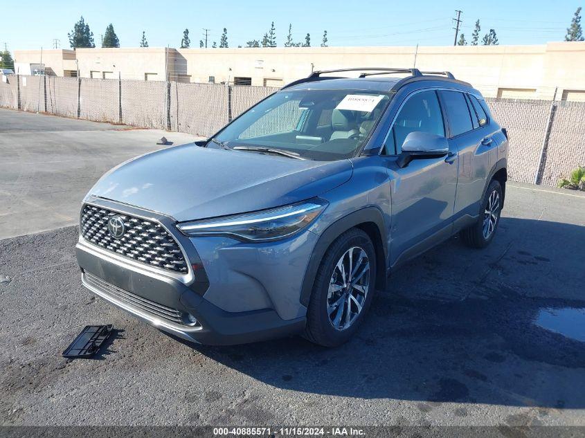 TOYOTA COROLLA CROSS XLE 2024