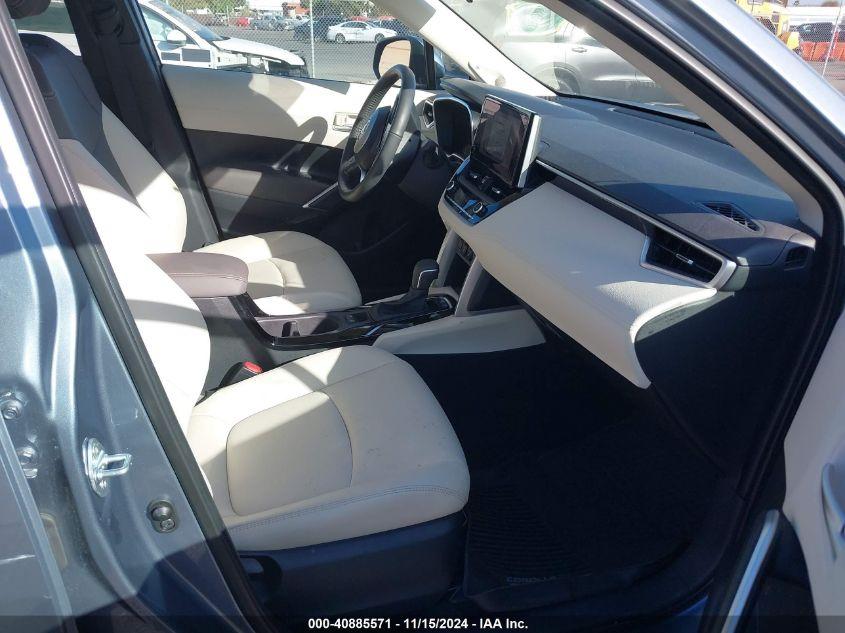 TOYOTA COROLLA CROSS XLE 2024