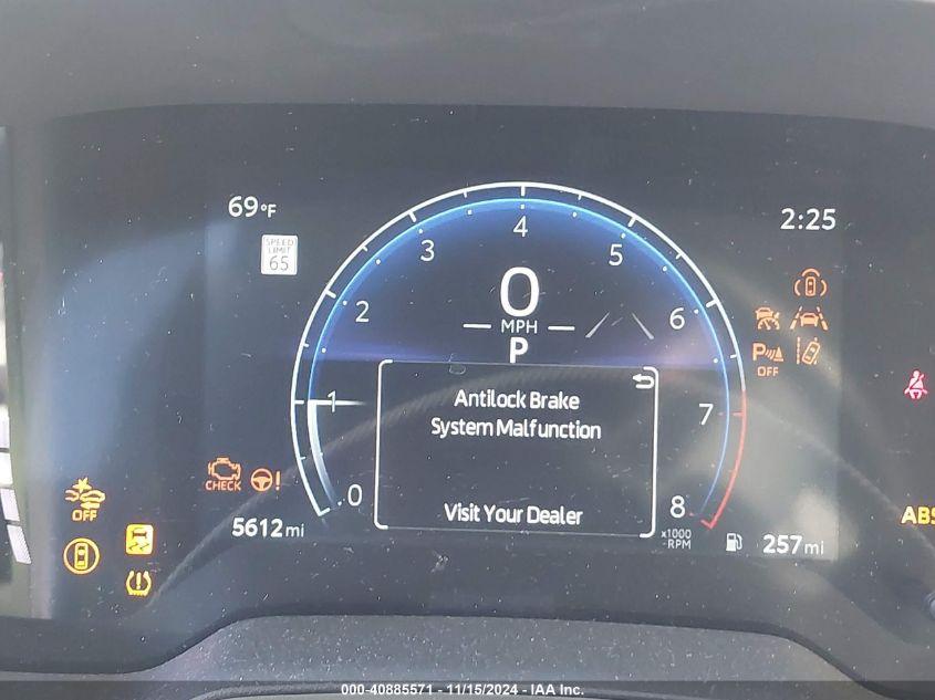 TOYOTA COROLLA CROSS XLE 2024