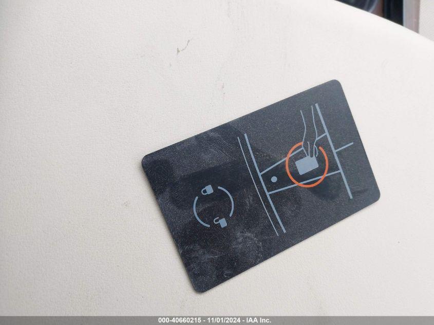 TESLA MODEL X DUAL MOTOR ALL-WHEEL DRIVE/STANDARD RANGE 2023