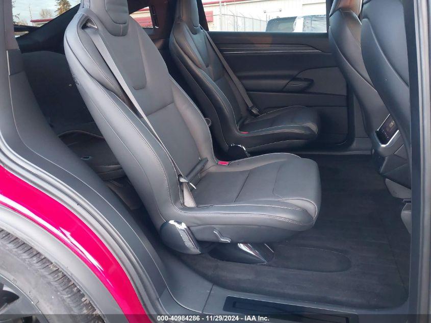 TESLA MODEL X PLAID TRI MOTOR ALL-WHEEL DRIVE 2022