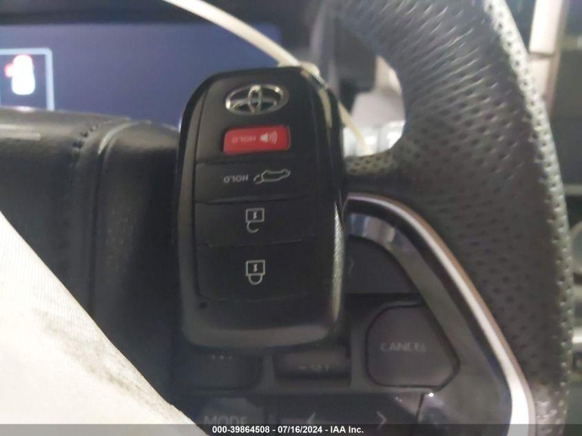 TOYOTA SEQUOIA PLATINUM 2024