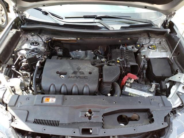 MITSUBISHI OUTLANDER  2019