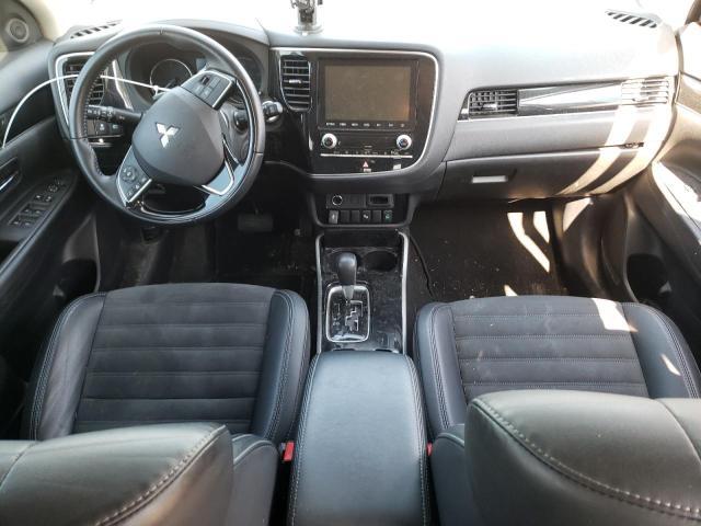 MITSUBISHI OUTLANDER  2020