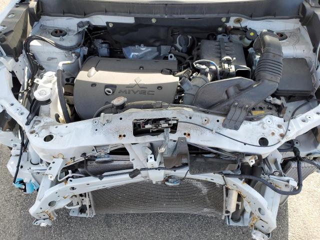 MITSUBISHI OUTLANDER  2020