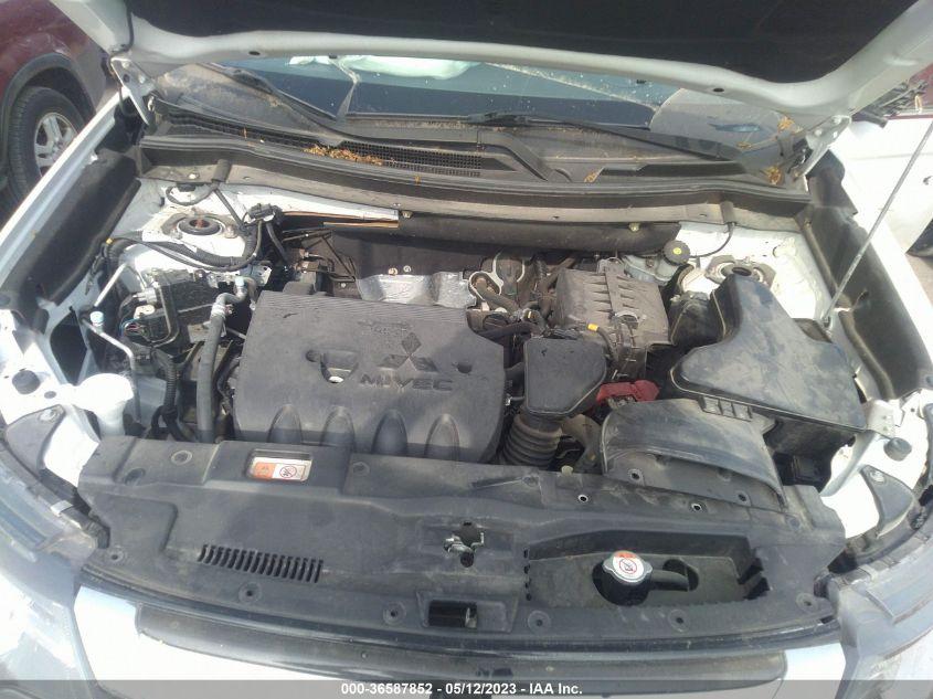 MITSUBISHI OUTLANDER SE/SEL 2017