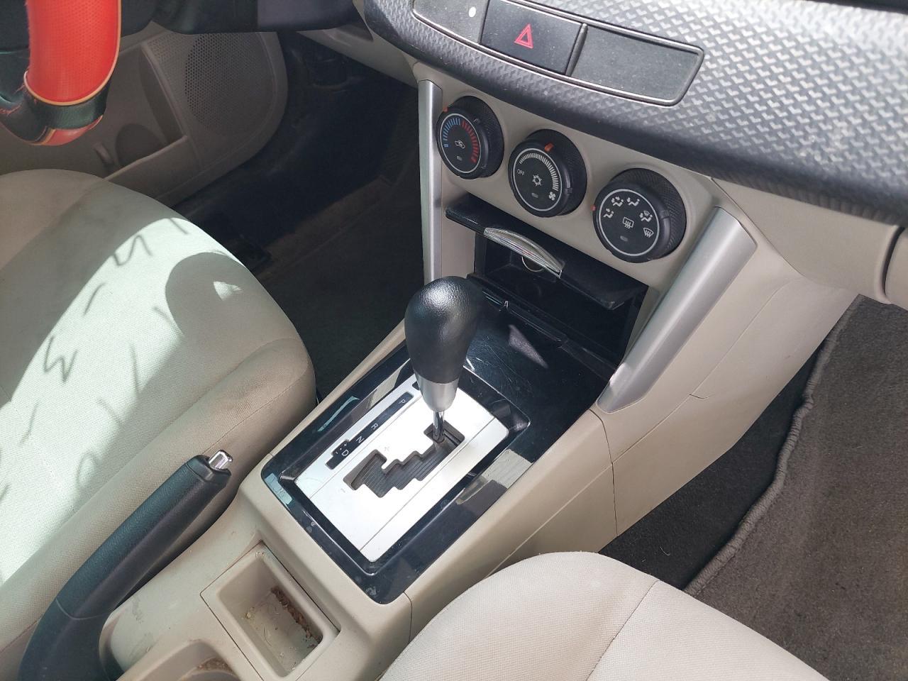 MITSUBISHI LANCER  2017