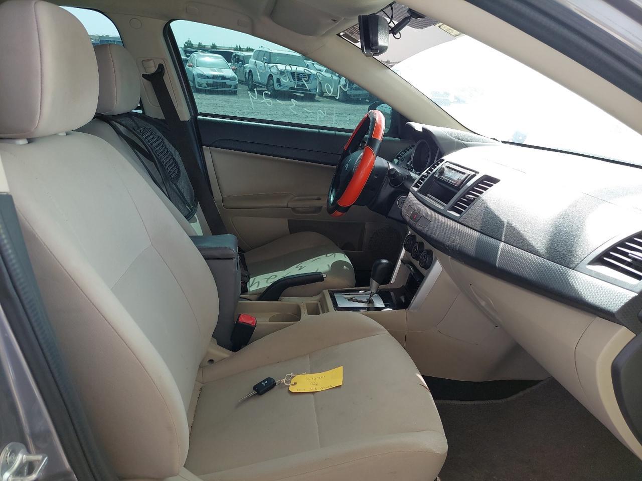 MITSUBISHI LANCER  2017