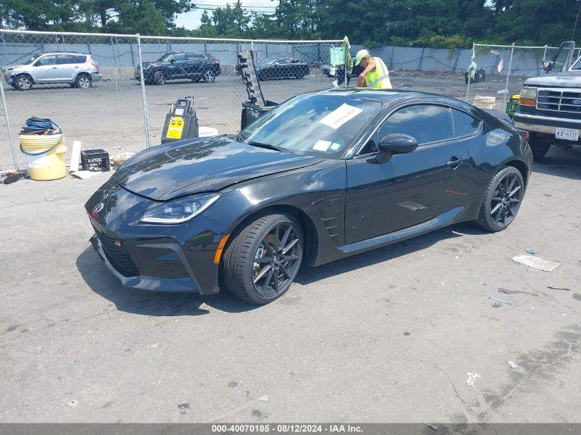 TOYOTA GR86 PREMIUM 2024