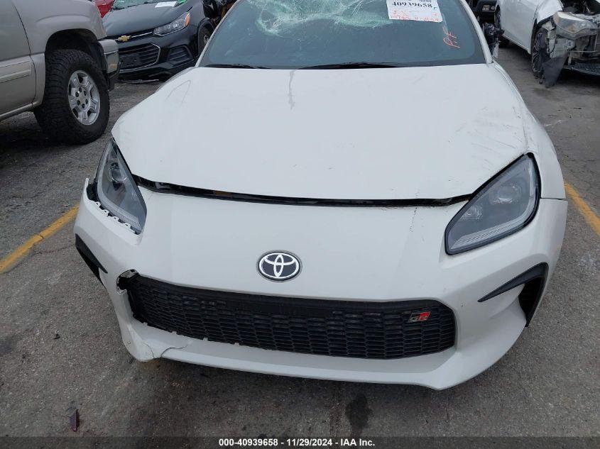 TOYOTA GR86 PREMIUM 2024